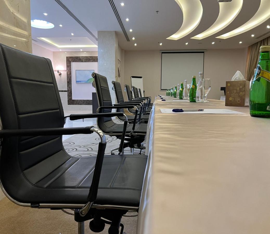 The Proud Hotel Al Khobar Esterno foto