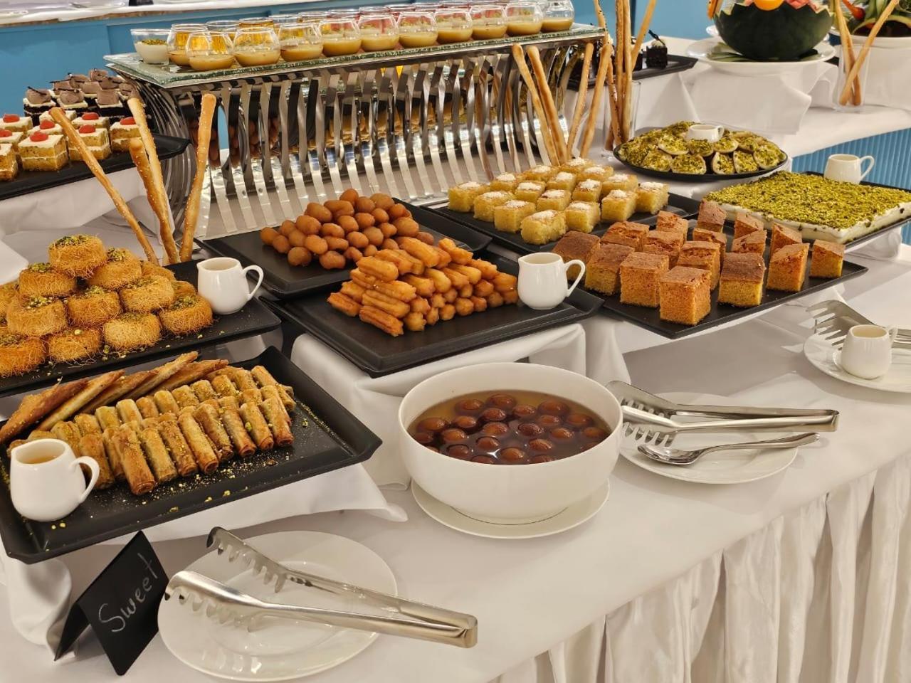 The Proud Hotel Al Khobar Esterno foto
